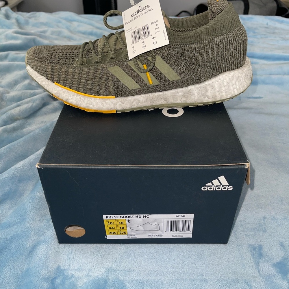 2019 Adidas 
Monocle x PulseBoost HD 'City
Run - Cargo'

(RARE 🔥)